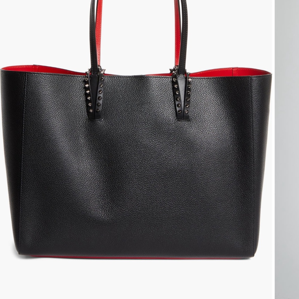 Christian Louboutin
Large Cabata Soft Leather
Tote Bag
